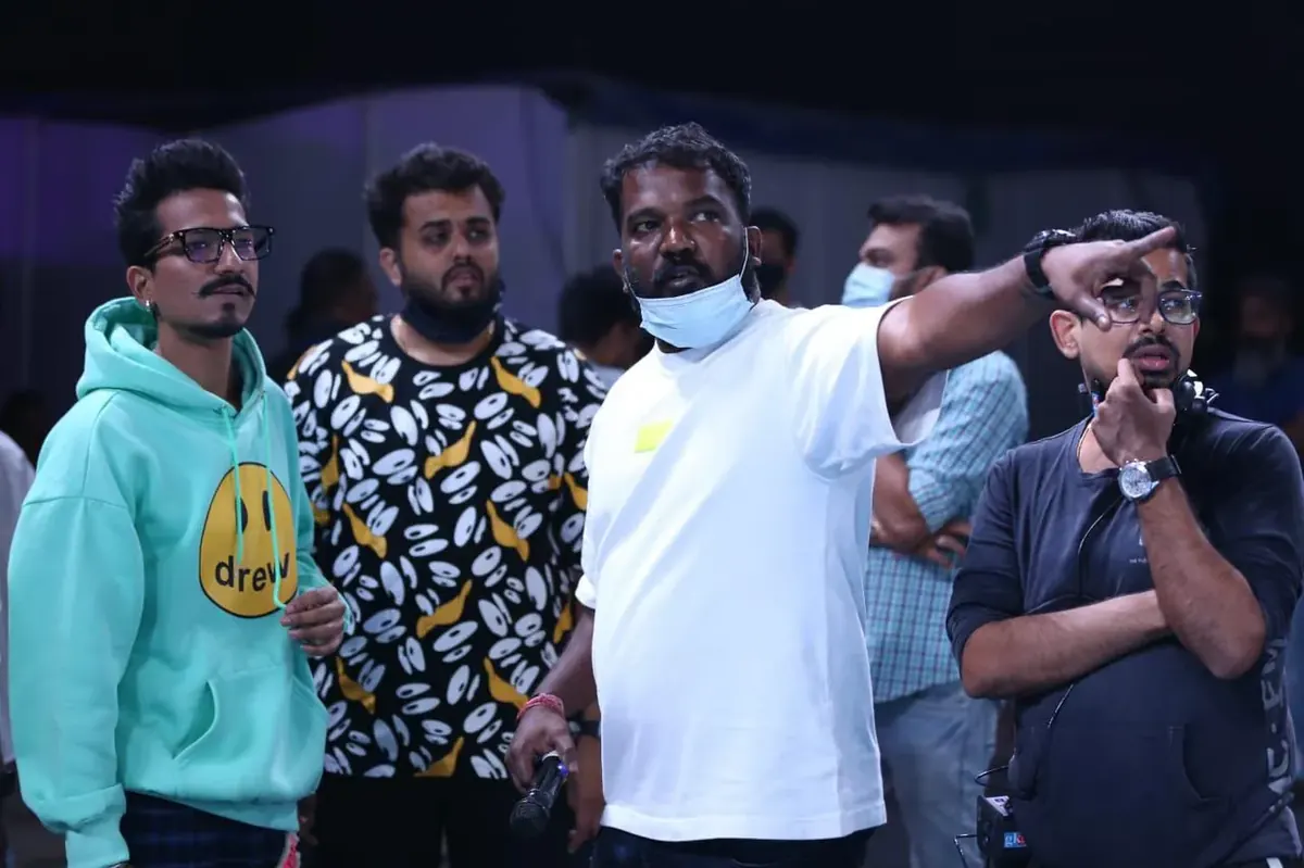 Crew in good spirits after a wrap, Utkarsh Jayesh Suratwala